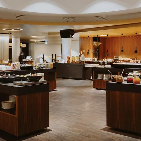 Radisson Blu Saga Hotel,